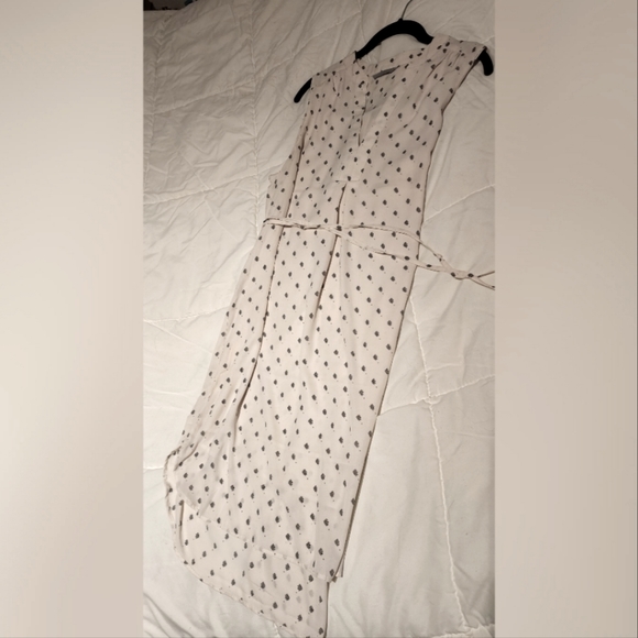 ** DONATED ** Tie waist Dress - Picture 1 of 3